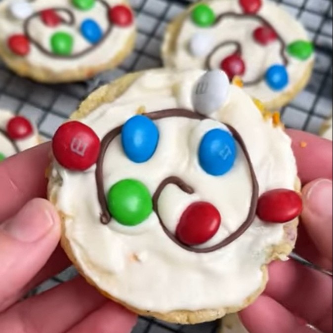 These Twinkle Light Cookies Are Pure Holiday Magic