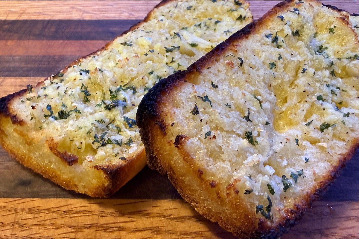 The Classic Toasted Garlic Bread Recipe