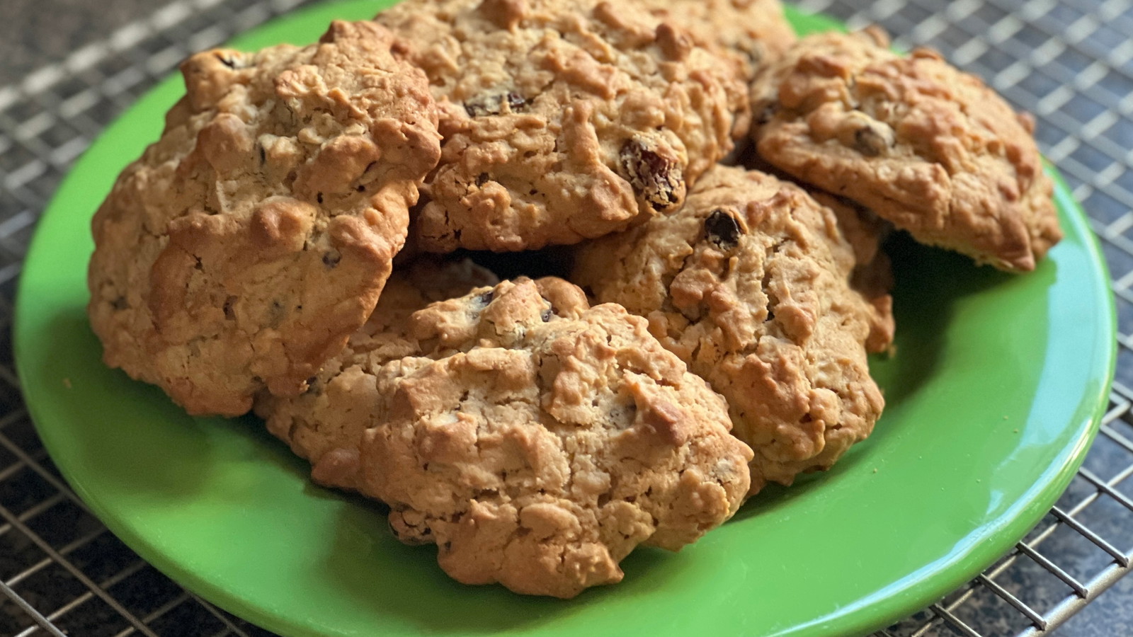 Old Fashioned Oatmeal Raisin Cookies