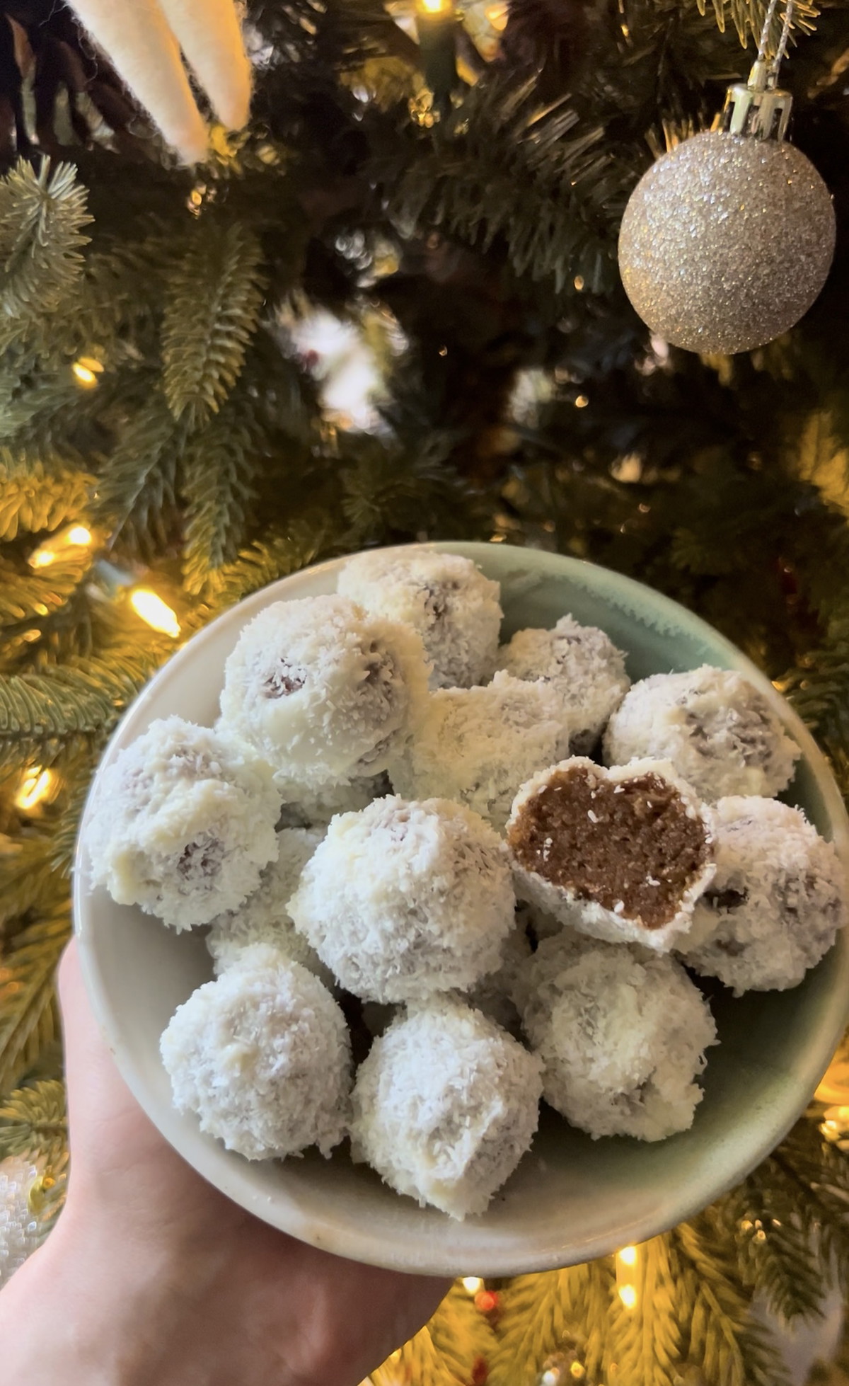 Gingerbread Snowballs
