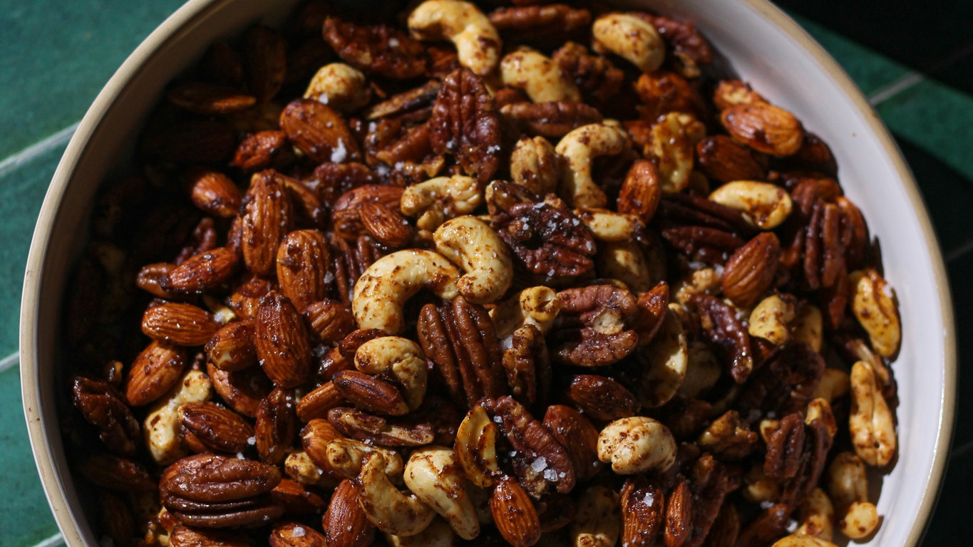 Image of Maple Smoked Nut Mix