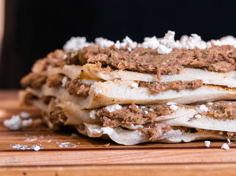Image of Spread the spice mix for the meat over the ground...