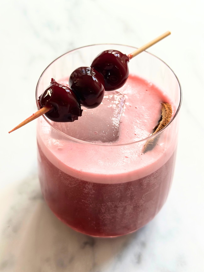 Image of Amaretto sour med kirsebær