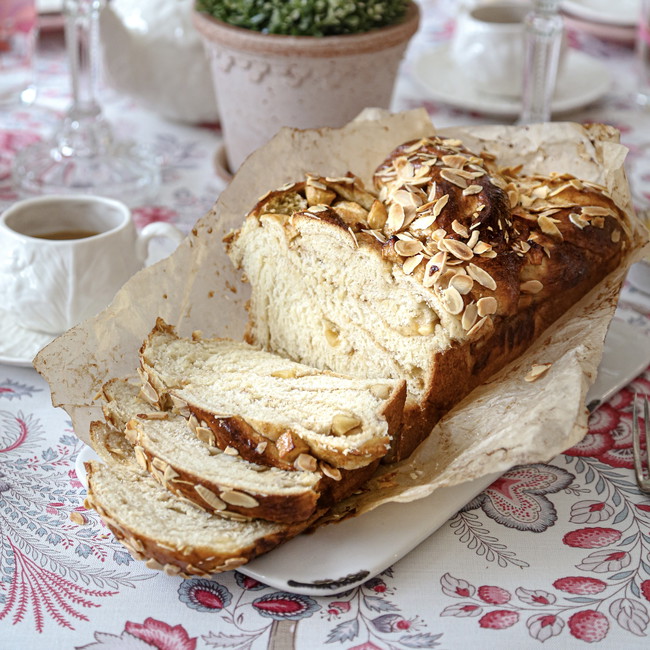 Image of Apple and Cinnamon Babka
