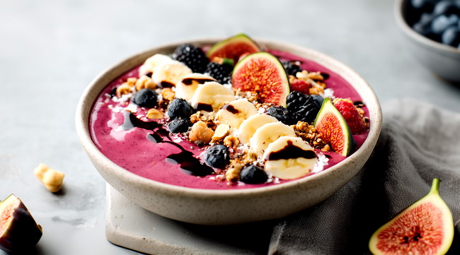 Image of Vegane Smoothie Bowl – Fruchtige Frühstücksbowl