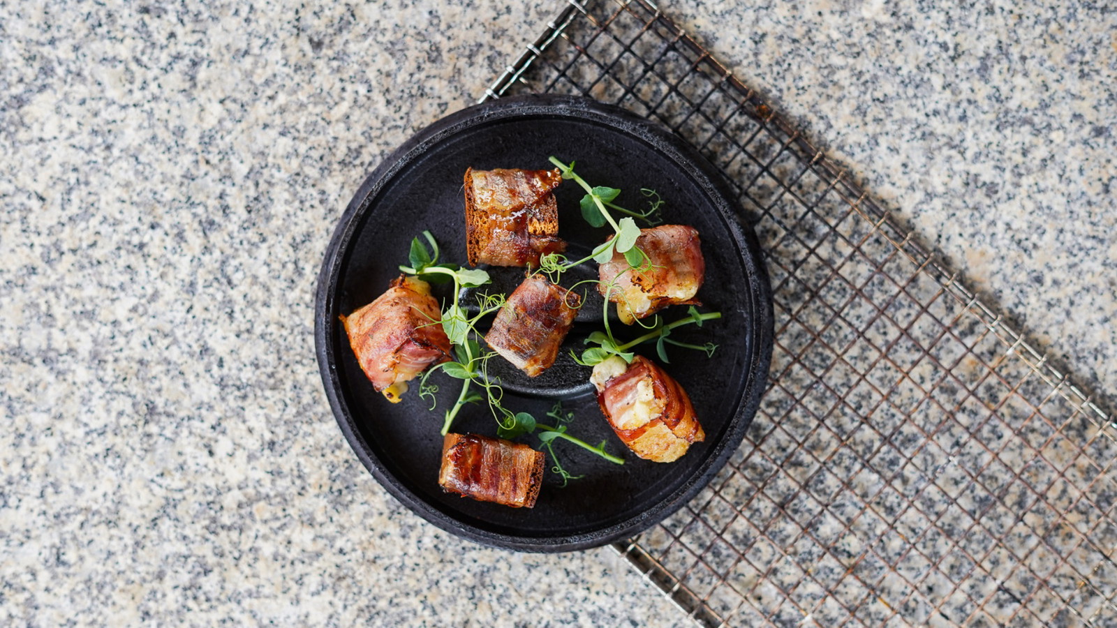 Image of Bergkäse & Lebkuchen im Speckmantel