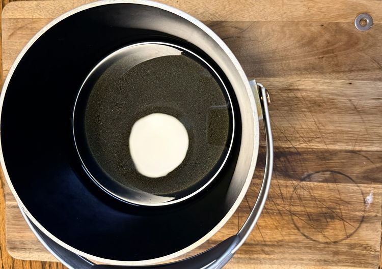 Image of Heat Oil in Pan or Fry Daddy.