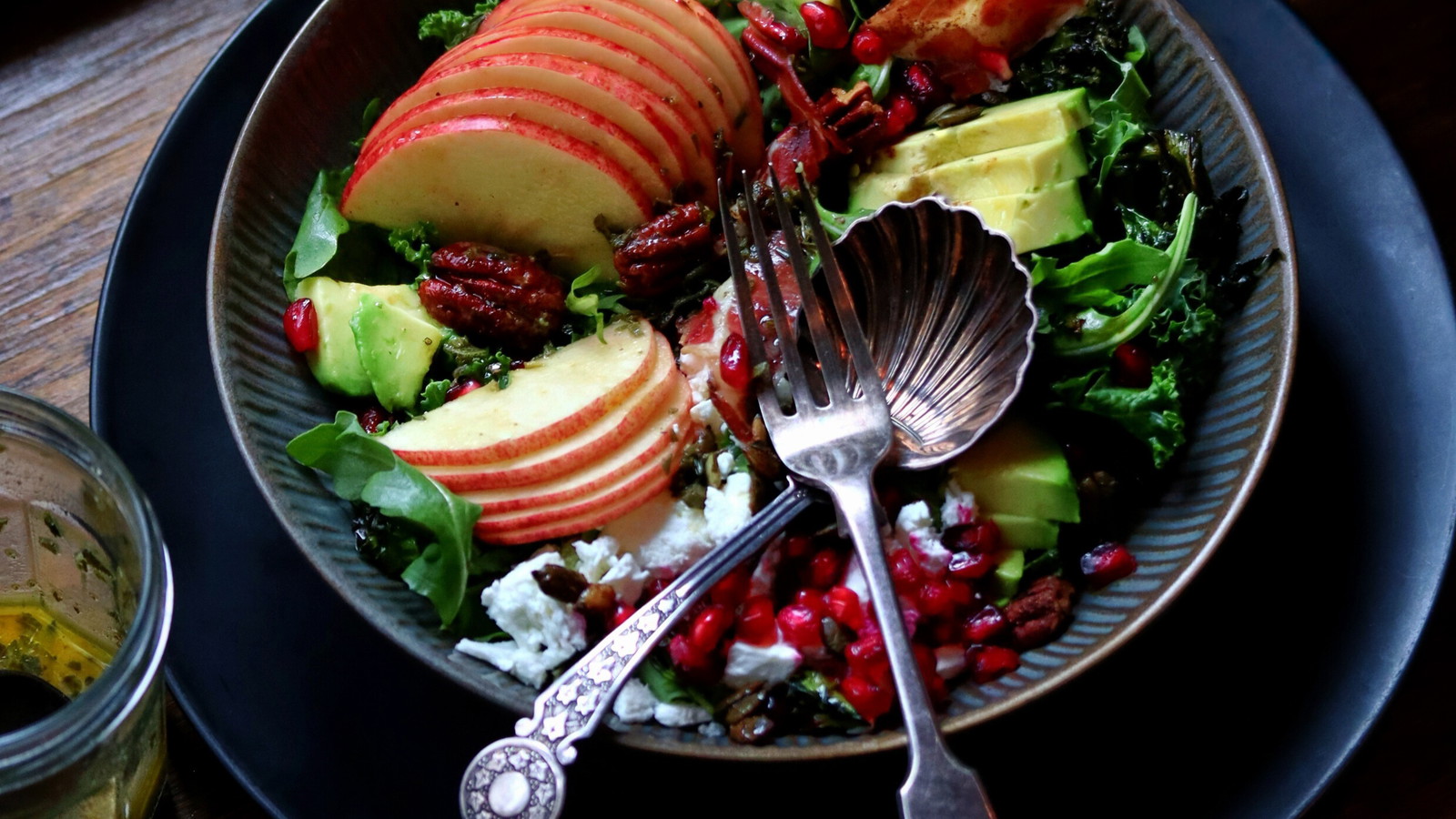 Image of Crispy Picnic Ham, Kale & Apple Salad with Apple Vinaigrette