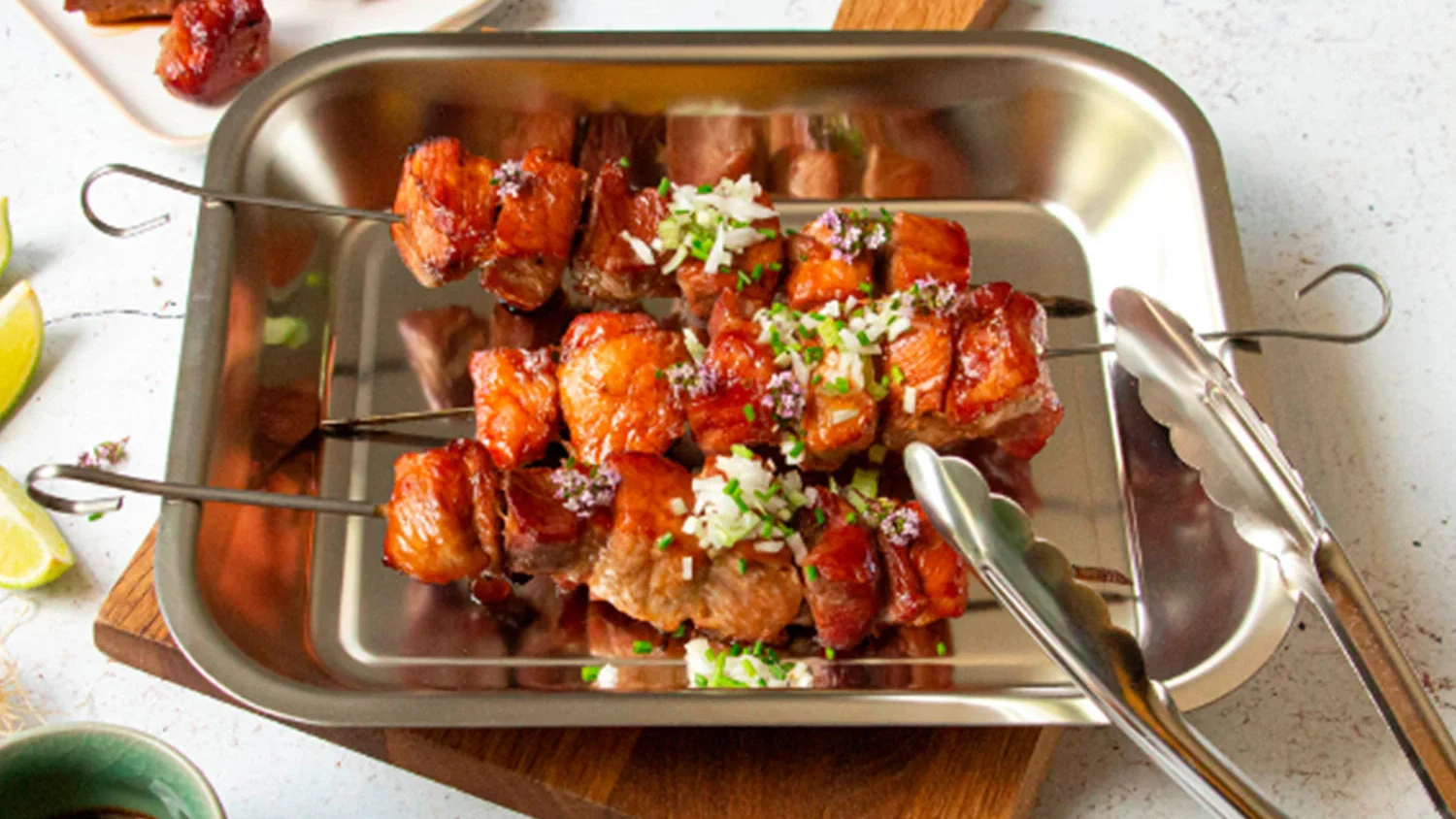 Image of Brochetas de cerdo caramelizadas