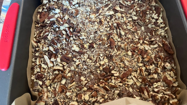 Image of Toffee with Pecans and Chocolate 