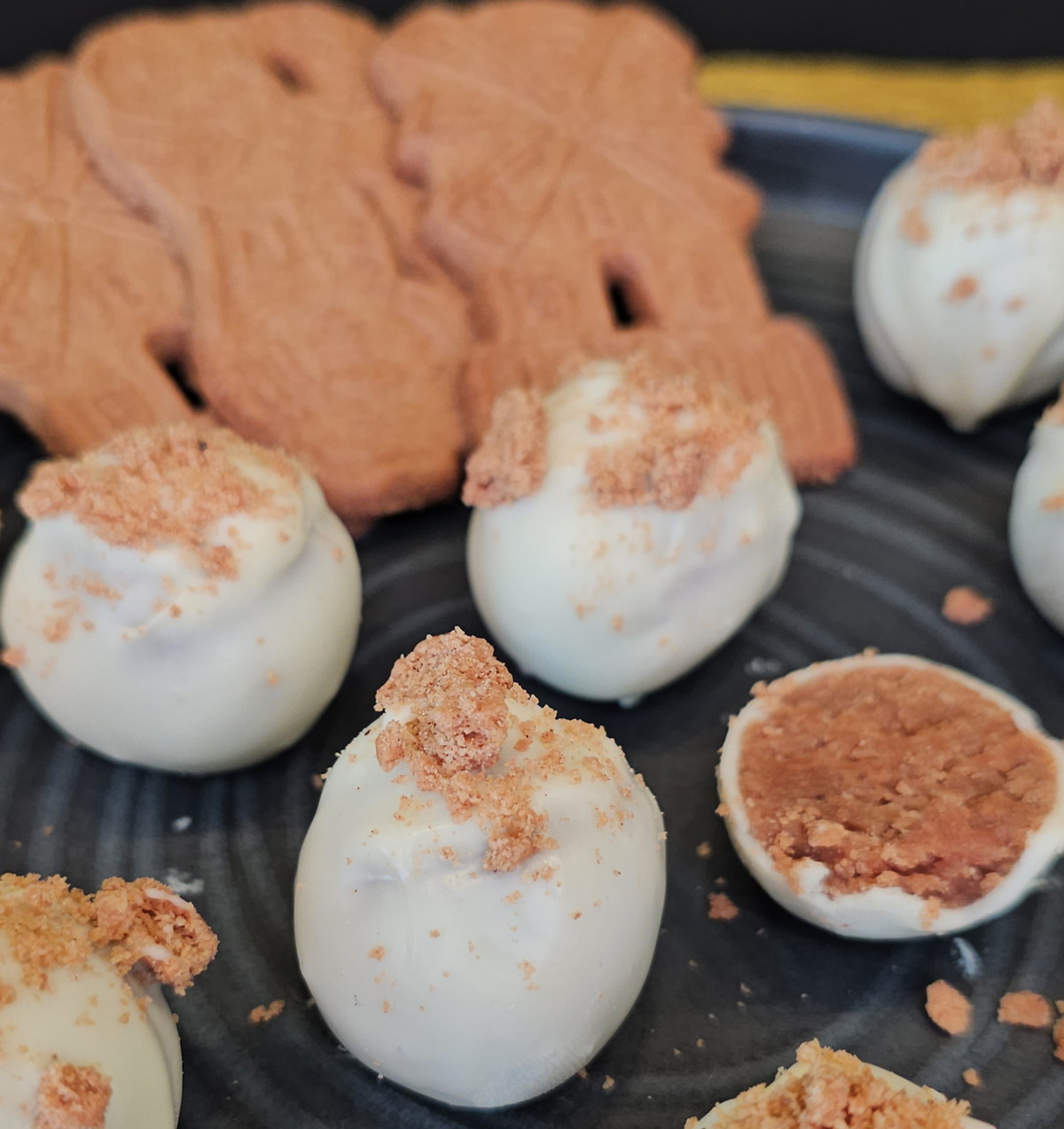 Spekulatius-Kugeln – schnelle Weihnachtspralinen für jede Gelegenheit
