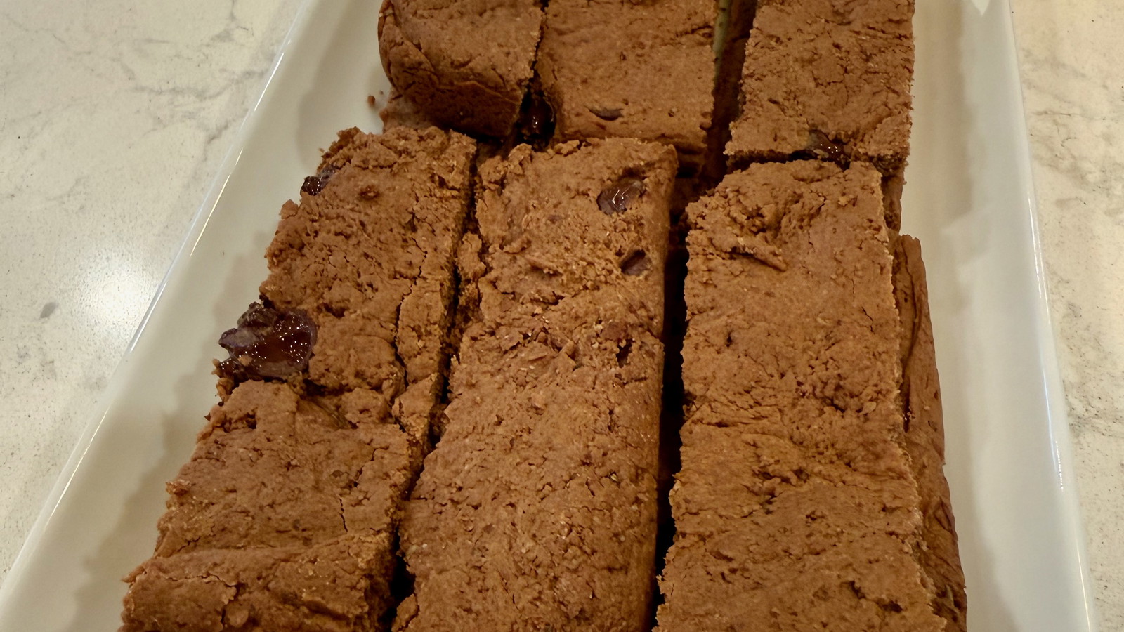 Image of Chocolate Peanut Butter Protein Snack Bars (Chocolate)