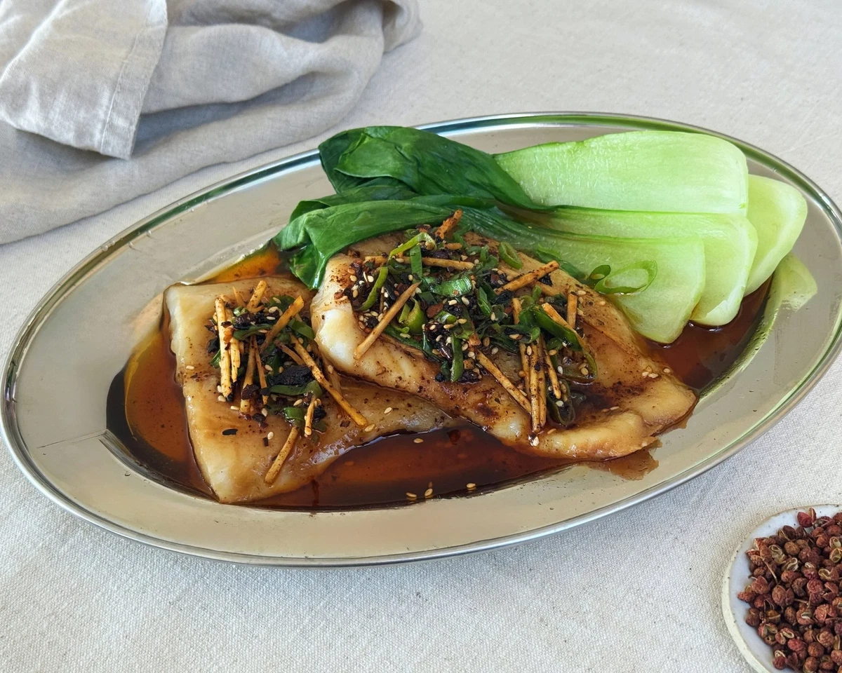 Steamed Fish with Chilli Ginger Crisp