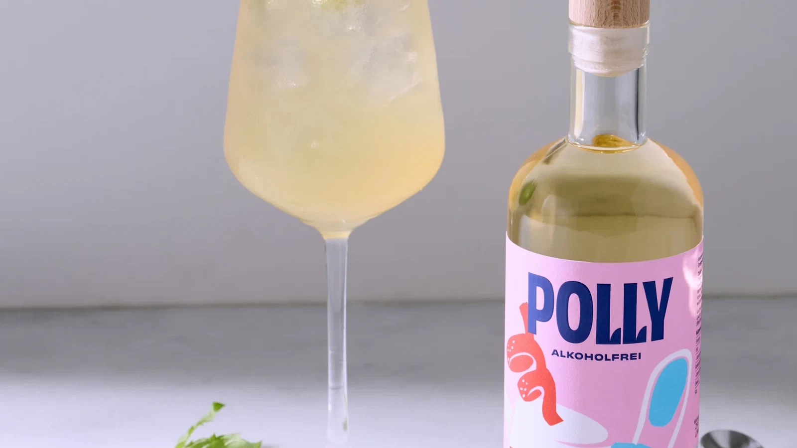 Image of Alkoholfreier Hugo mit POLLY French Aperitif