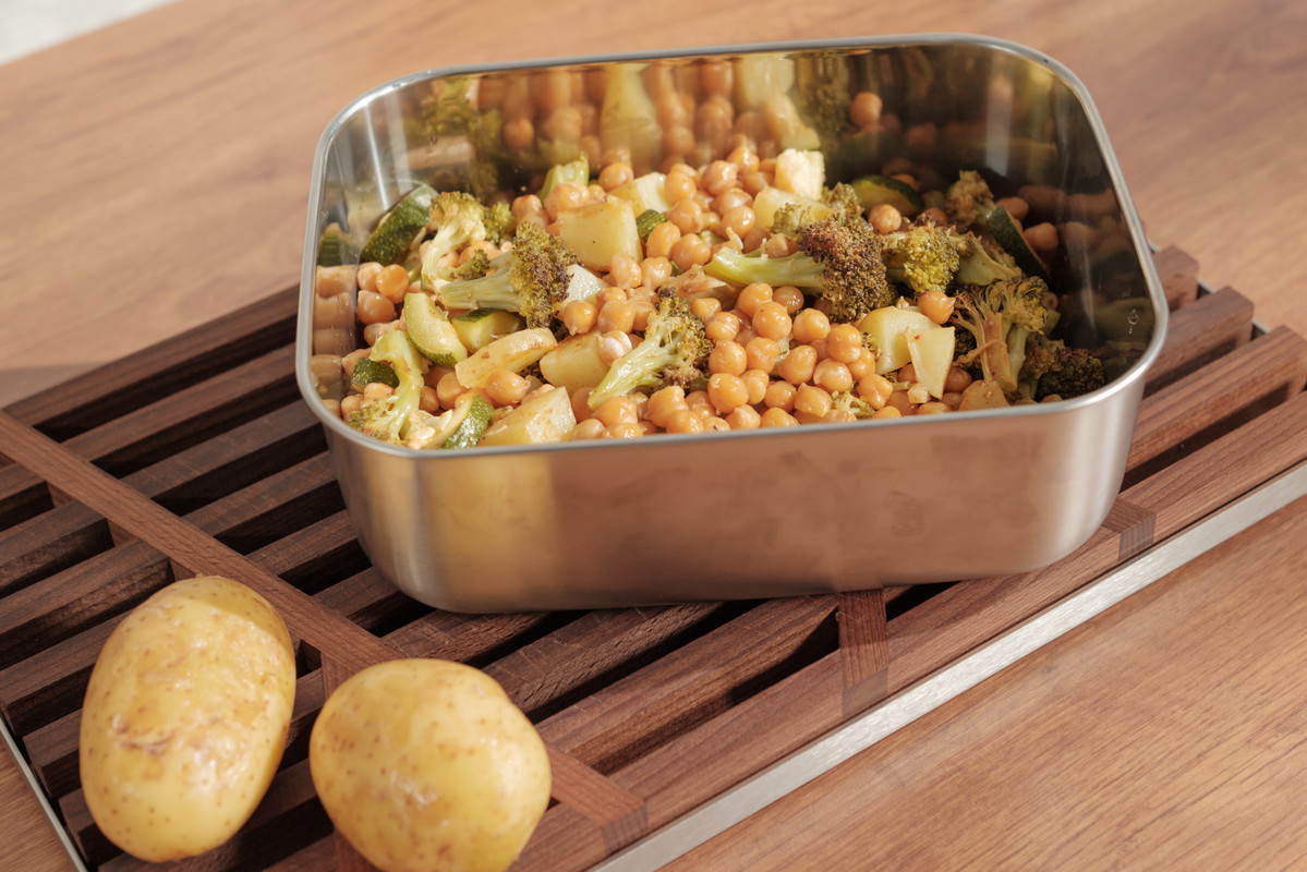 Ofengemüse mit Kichererbsen: Einfaches Meal-Prep-Rezept aus dem Ofen