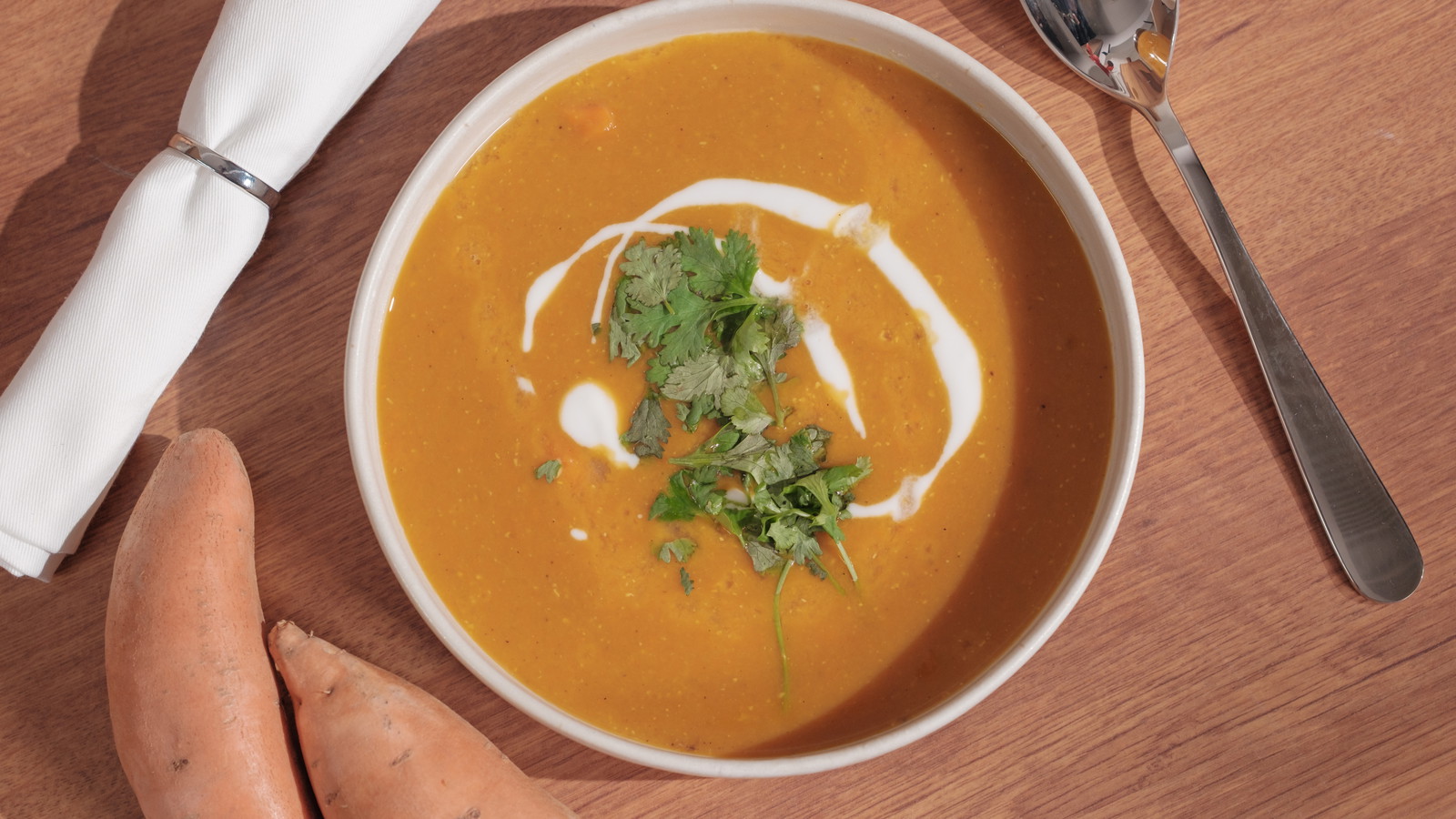 Vegane Süßkartoffelsuppe mit Kokosmilch - STAY SPICED ! Recipe