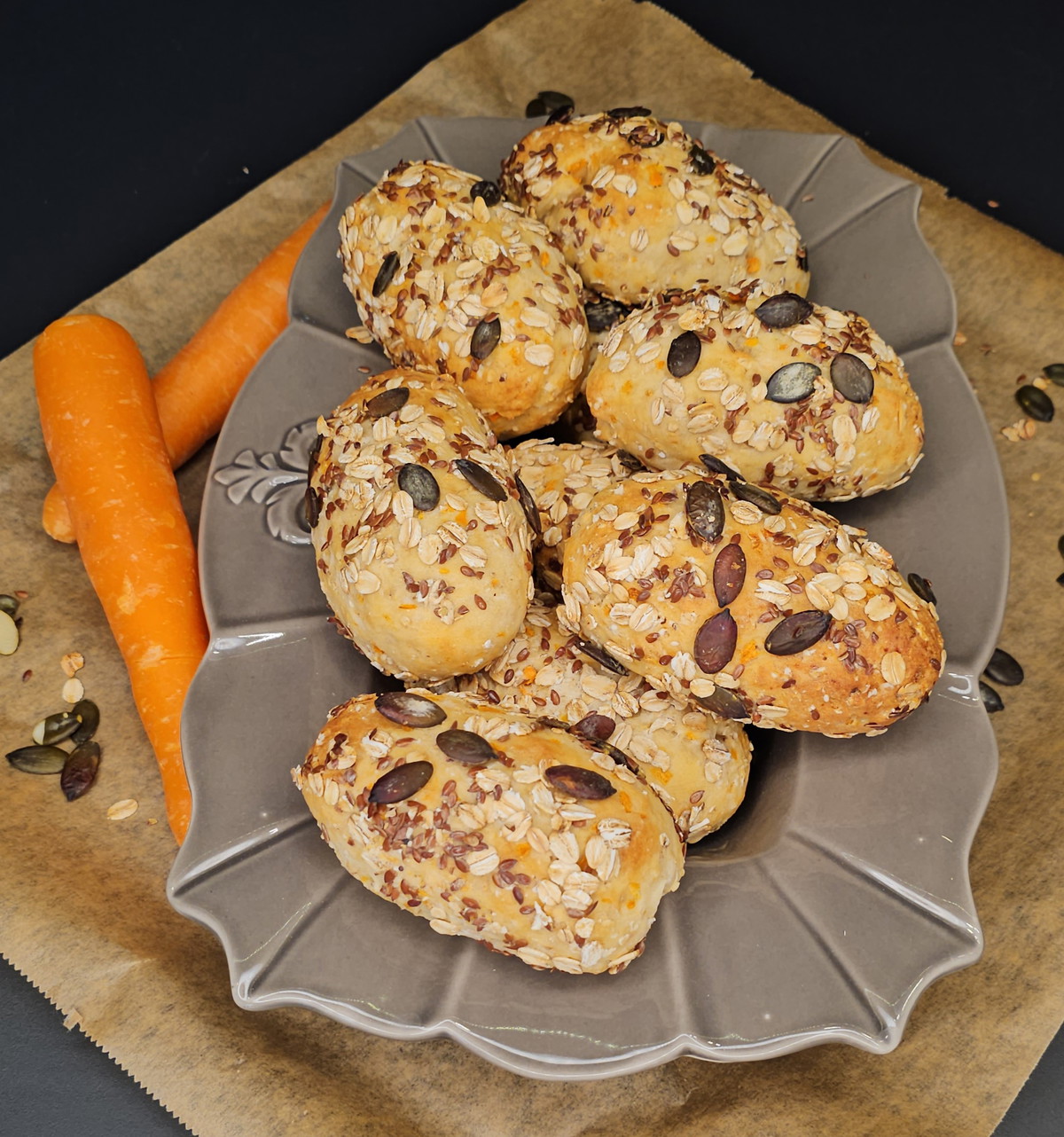 Herzhafte Quark-Karotten-Brötchen