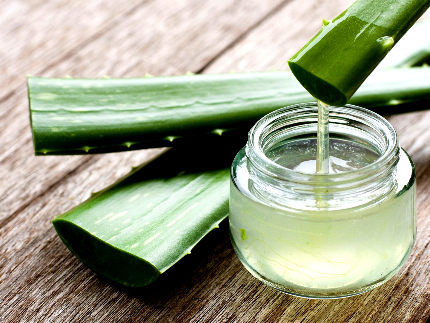How to Make Your Own Aloe Vera Gel