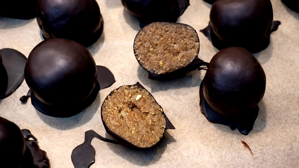 Image of Banana Bread Balls