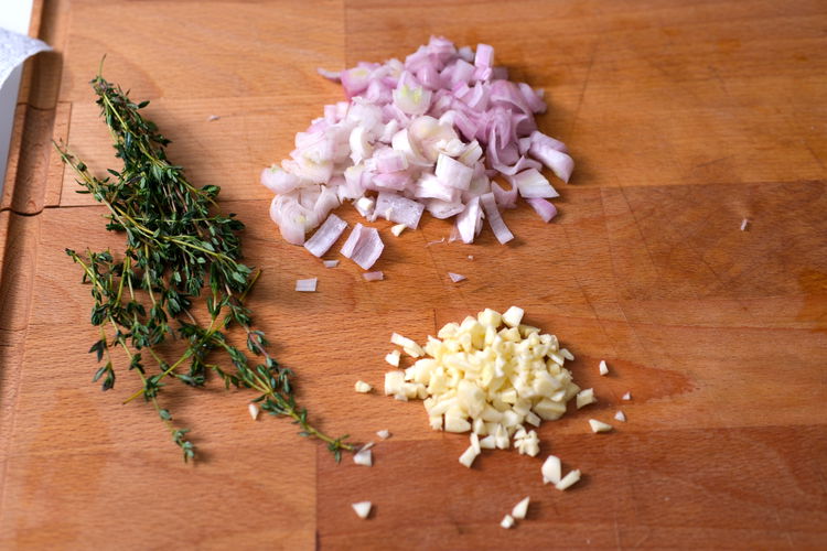 Image of Chop/mince. You will strip away leaves from thyme. You can...