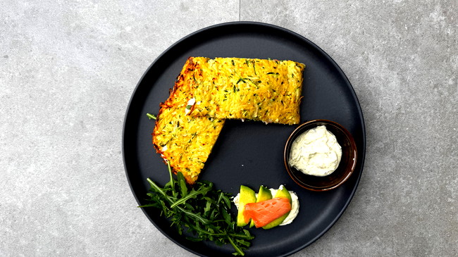 Image of Kartoffel-Zucchini Wrap - mit Rucola, Lachs & Avocado