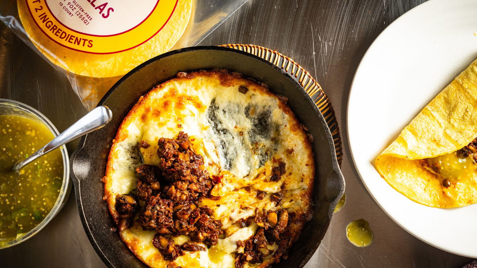 Chorizo de setas con queso fundido