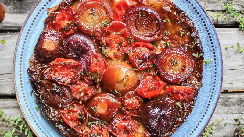 Tasty Tomato and Onion Tarte Tatin