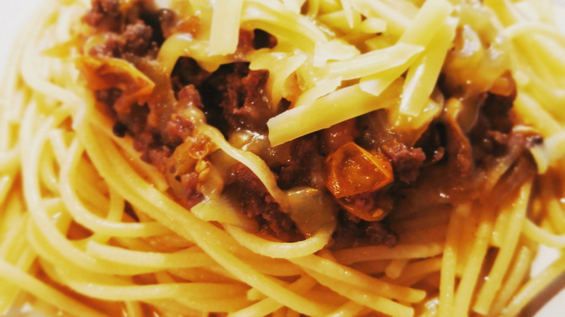 spaghetti bolognese on a plate