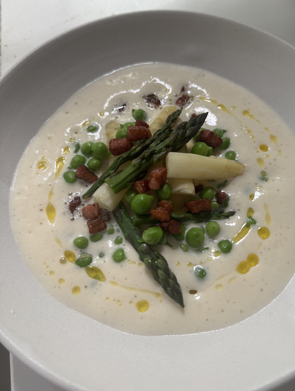 Raviolo Al Tuorlo med parmesansauce