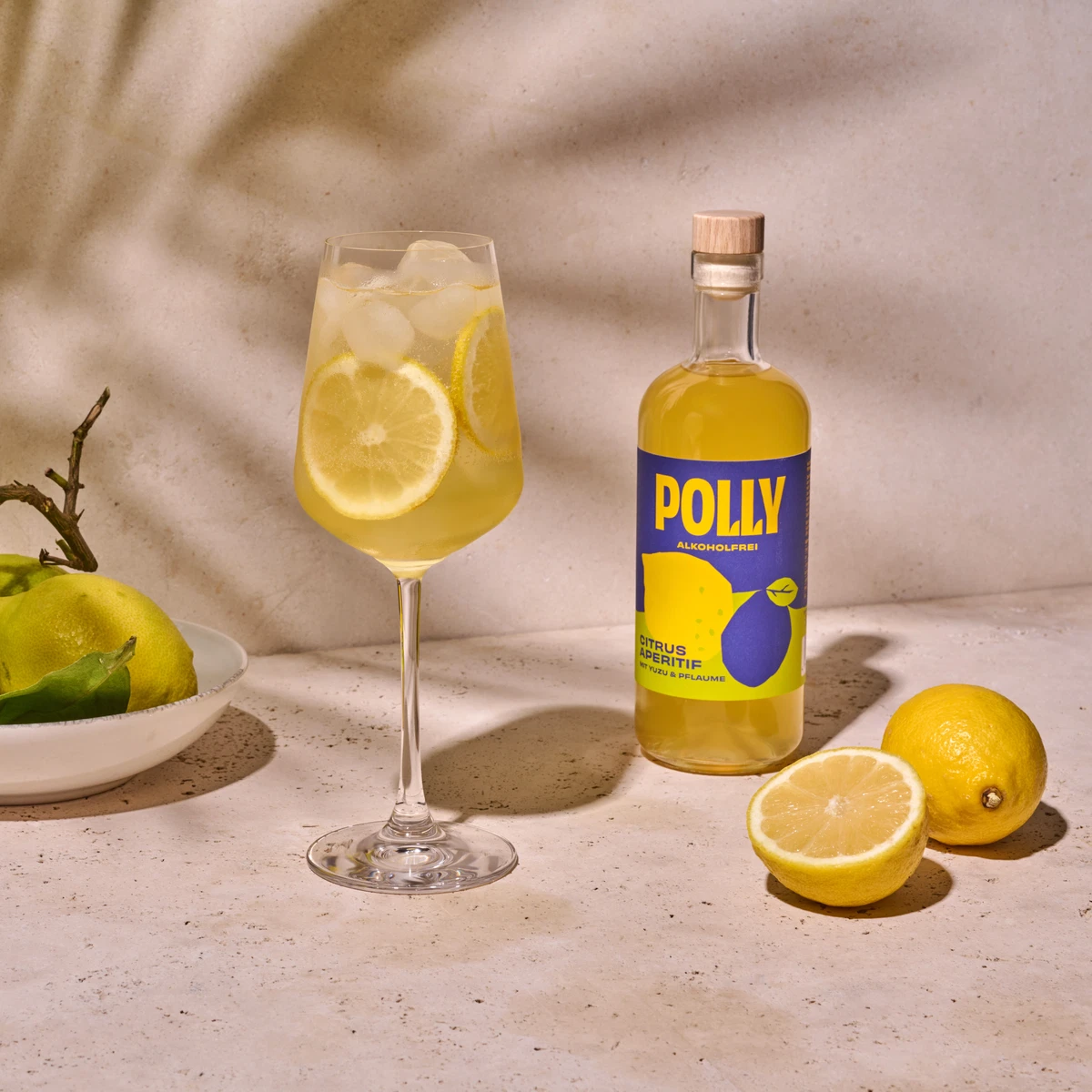 Alkoholfreier Citrus Spritz mit Yuzu