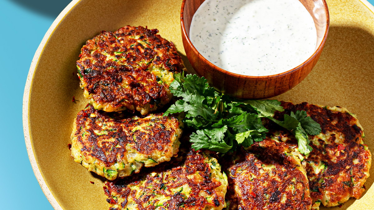 Low Carb Zucchini Fritters (High Protein)