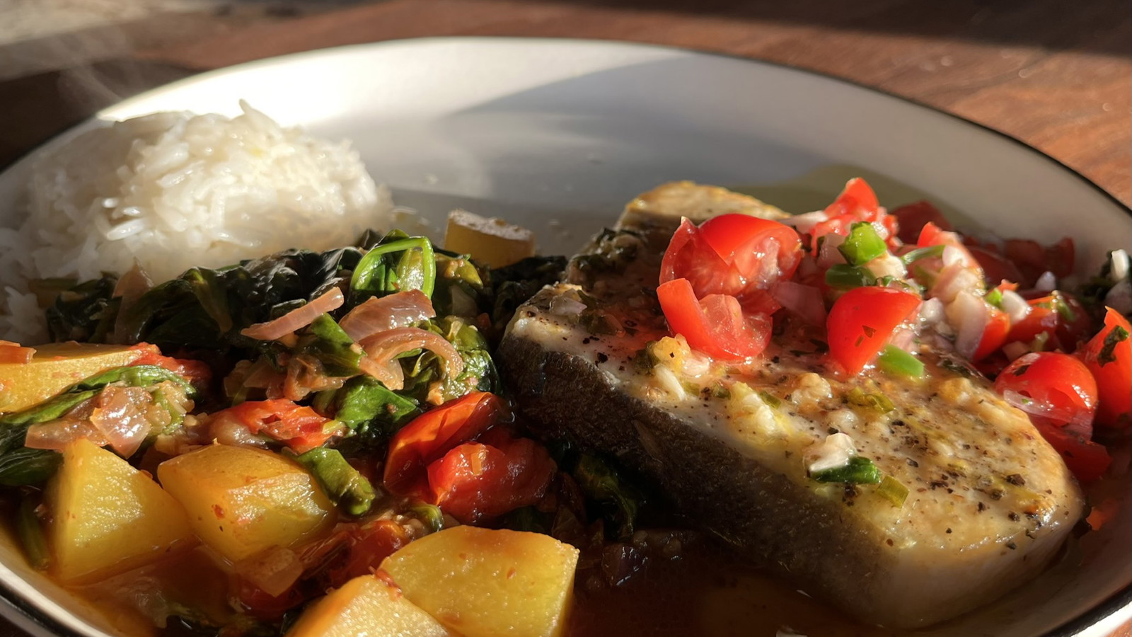 Image of Swordfish with Lemon and Garlic Sauce 