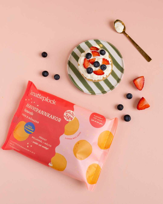 Image of Pannkakstårta med chia- och blåbärssylt