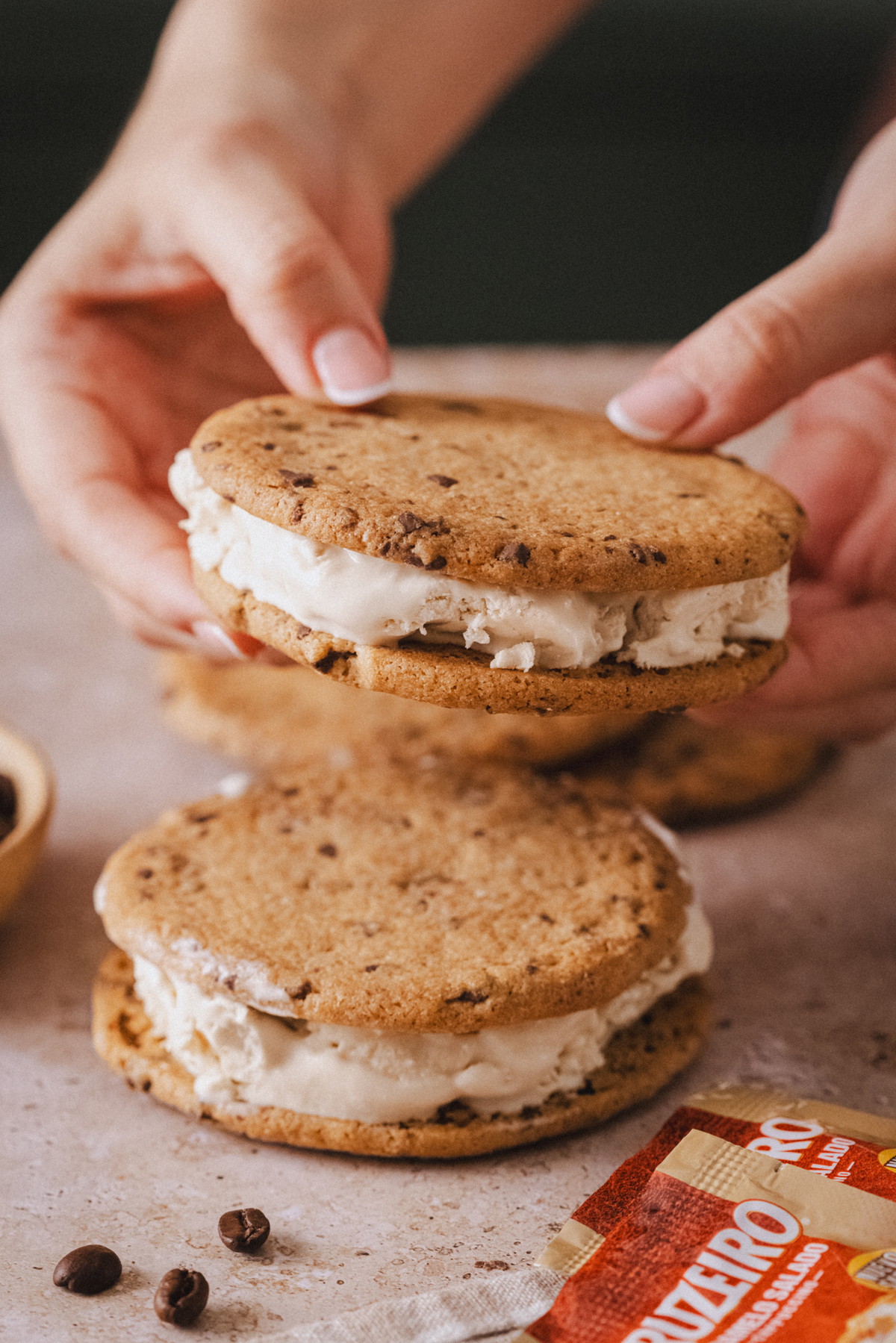 Sandwich helado de cappuccino