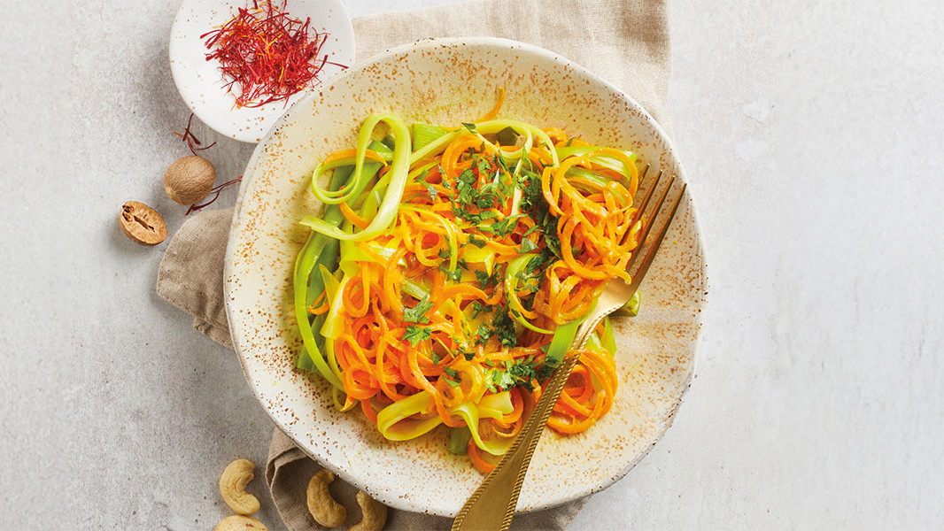 Image of Gemüse-Zoodles in Safransauce