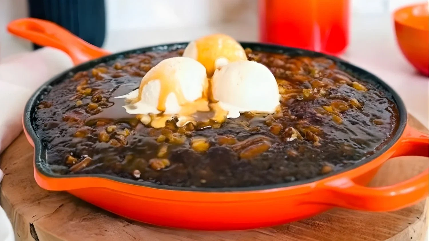 Image of Sticky Toffee Pudding (Bizcocho de dátiles con salsa toffee)