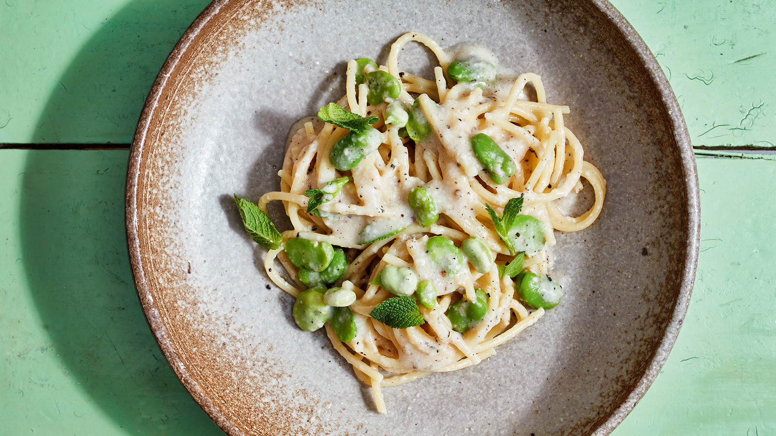 Cacio e Pepe con Fava e Menta
