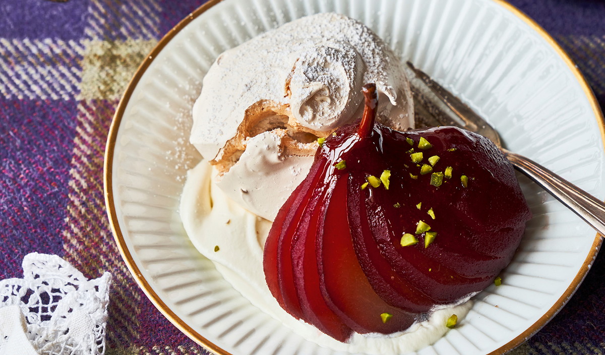 Pavlovas with Poached Pears