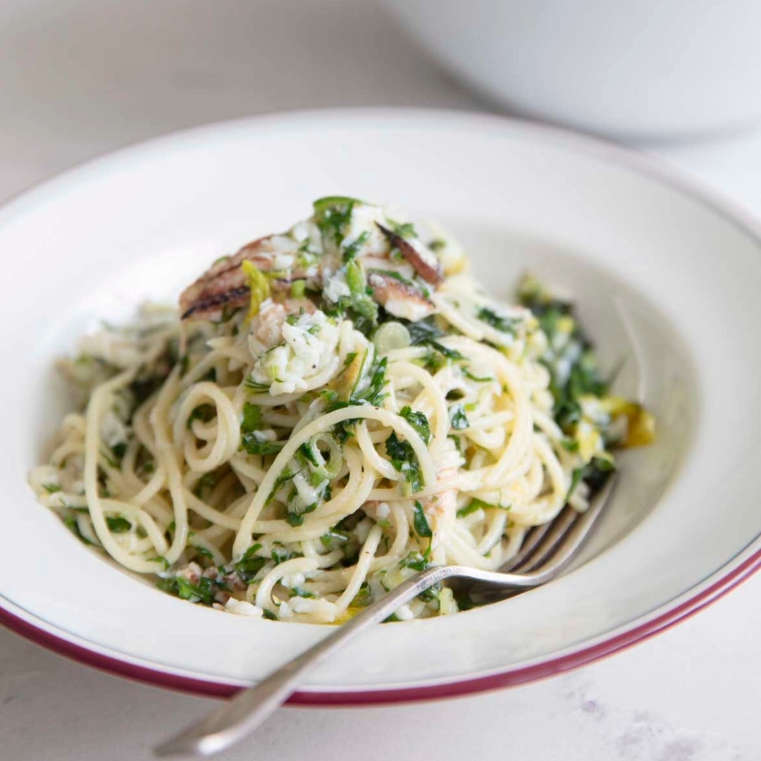 Spaghettini with crab, lemon, herbs and chilli