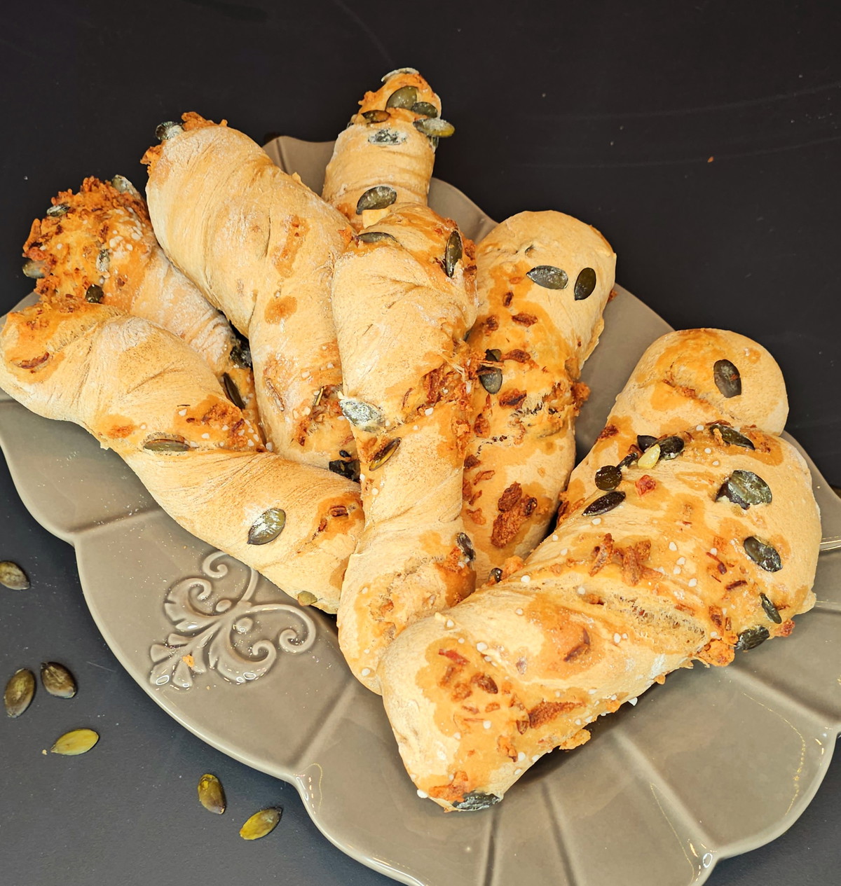 Herzhafte Malzstangen mit Crunch-Topping