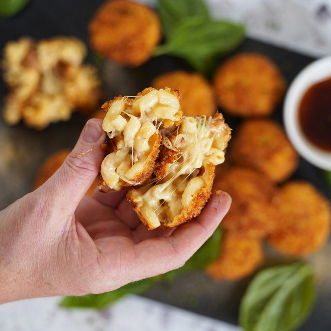Image of Mac n Cheese Balls