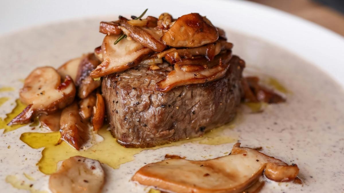 Steak with Mushroom Sauce