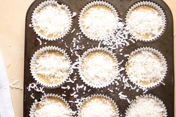 Image of Sprinkle with coconut flakes.