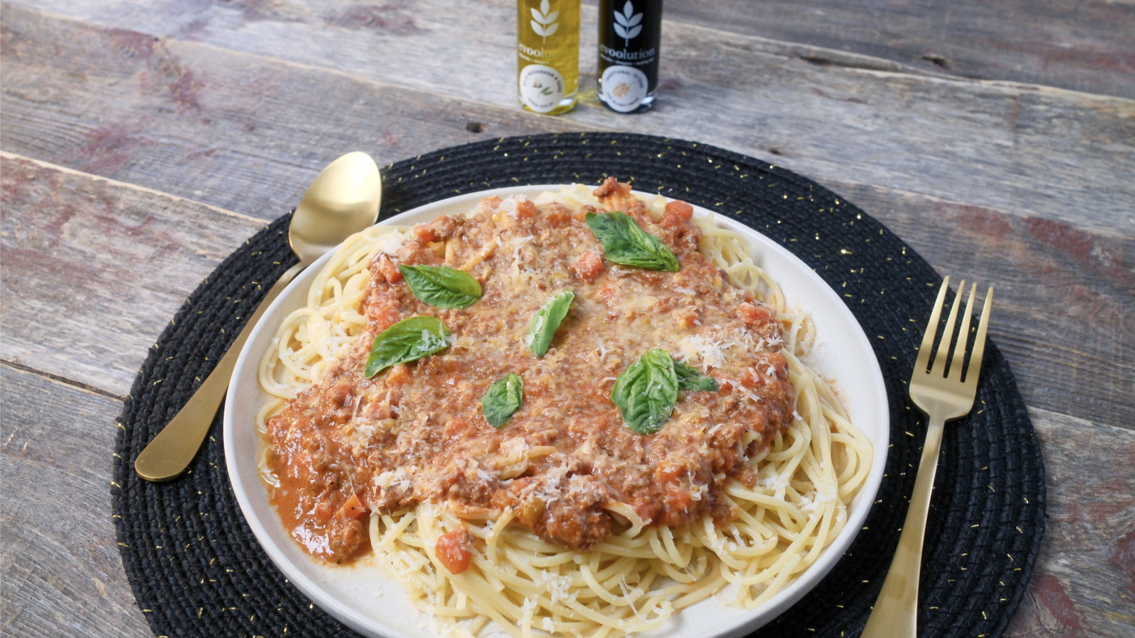 Image of Spaghetti Bolognese with Wild Mushroom & Sage Olive Oil and Traditional 18 Year Balsamic