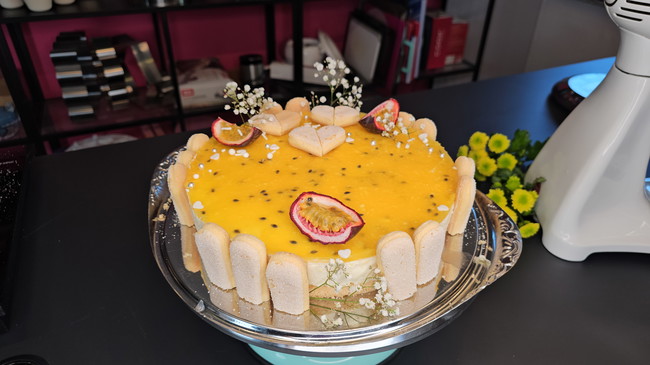 Image of No-Bake Mango-Maracuja-Torte