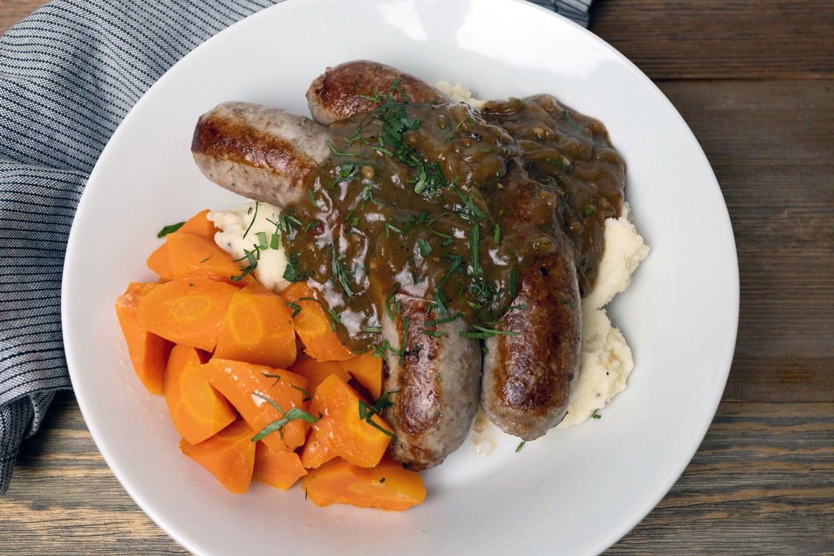 Onion & Garlic Bratwurst With Chop Shop Guinness Gravy