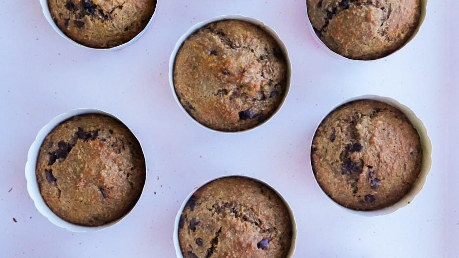 muffins au son, bananes et chocolat