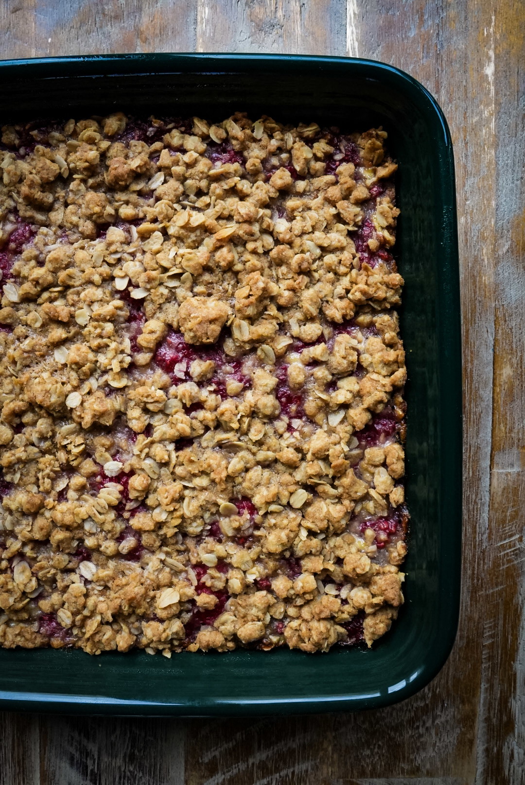 Barres aux bananes et framboises croustillantes
