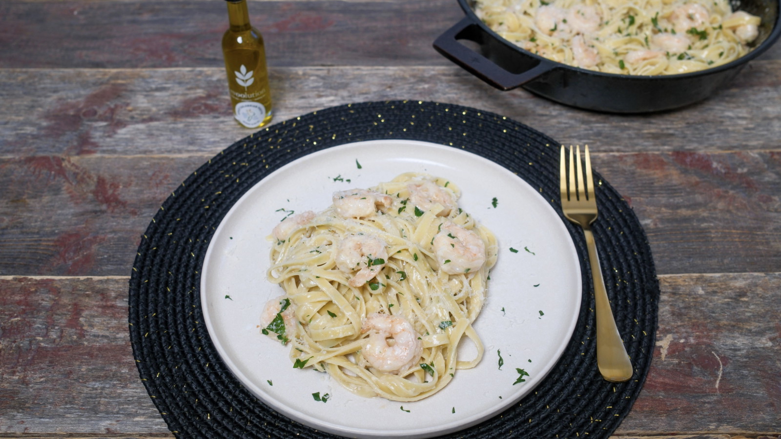 Image of Shrimp Alfredo with Spicy Calabrian Pesto Olive Oil
