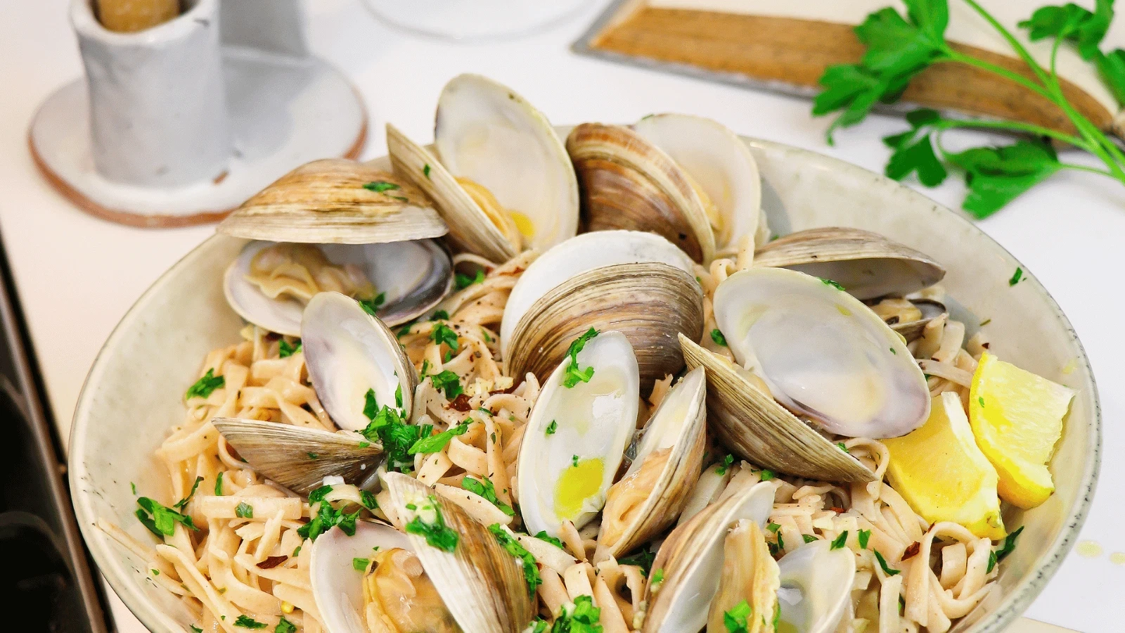 Image of Clams Over Linguine With White Wine Lemon Butter Sauce